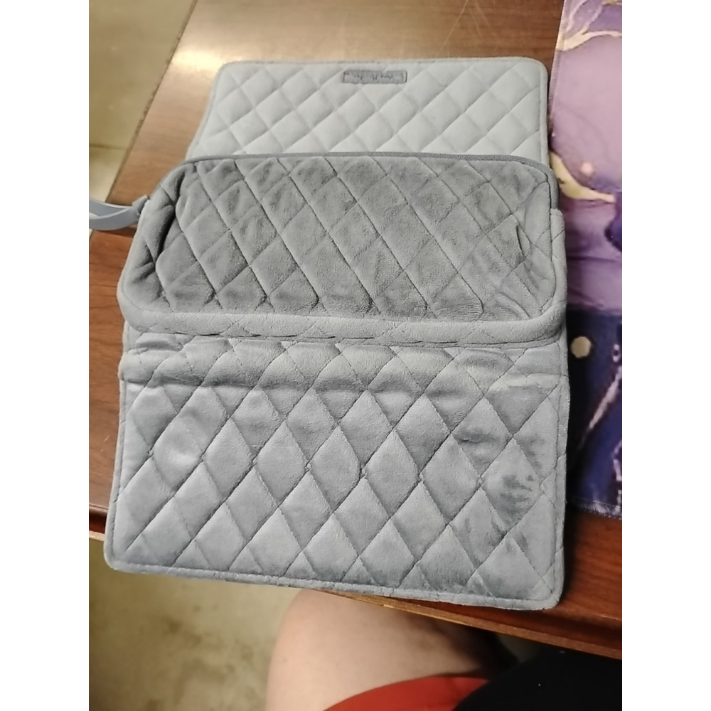 VERA BRADLEY Rfid Crossbody Wallet & Wristlet‎ Carbon Gray Velvet - Picture 4 of 5